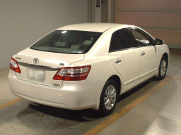 2016 Toyota Premio