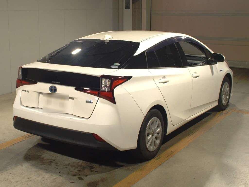 2019 Toyota Prius ZVW51[1]