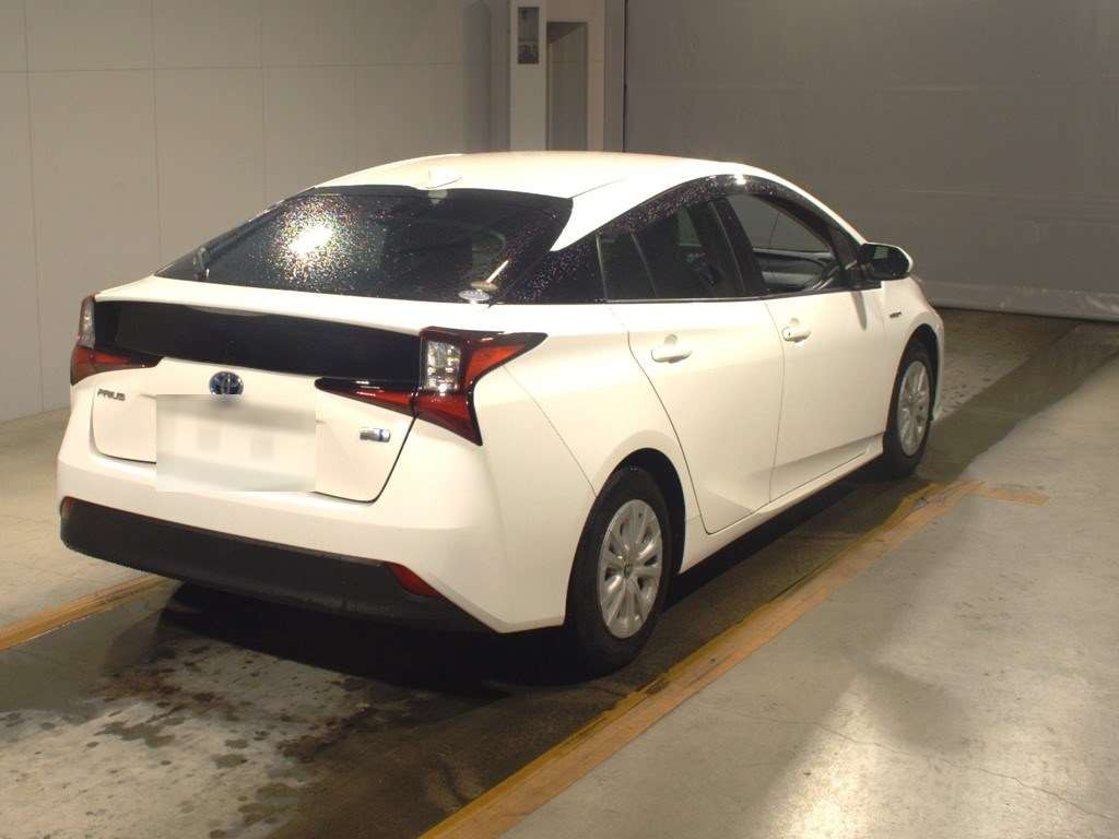 2019 Toyota Prius ZVW51[1]