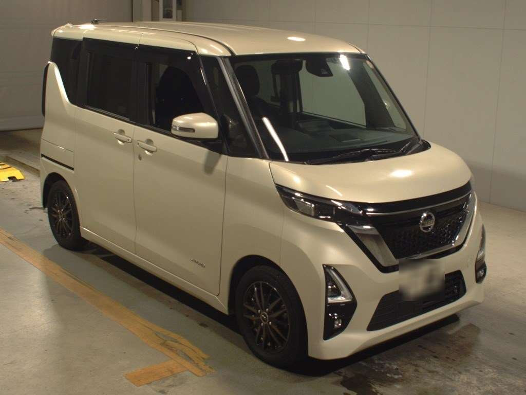 2021 Nissan Roox B44A[2]