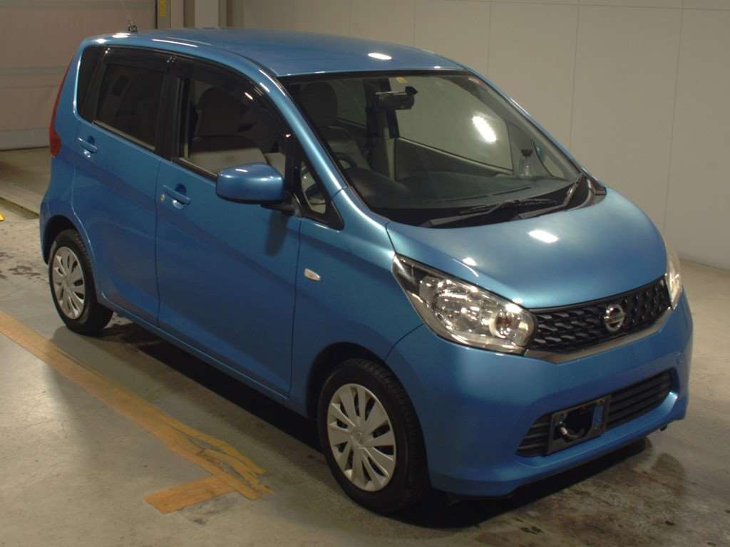 2015 Nissan DAYZ B21W[2]