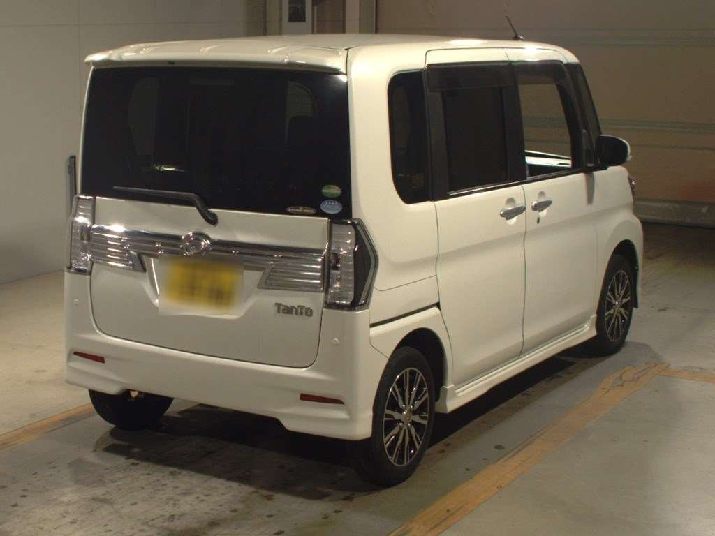 2018 Daihatsu Tanto Custom LA600S[1]