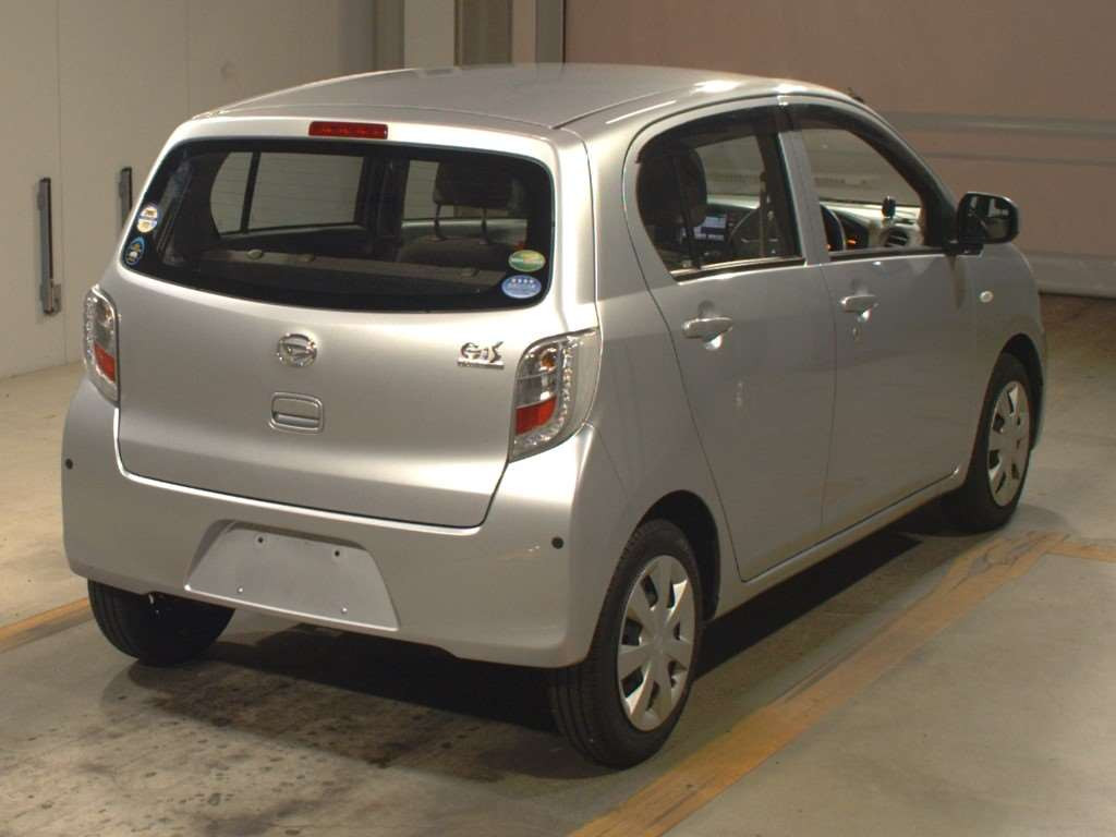 2015 Daihatsu Mira es LA300S[1]