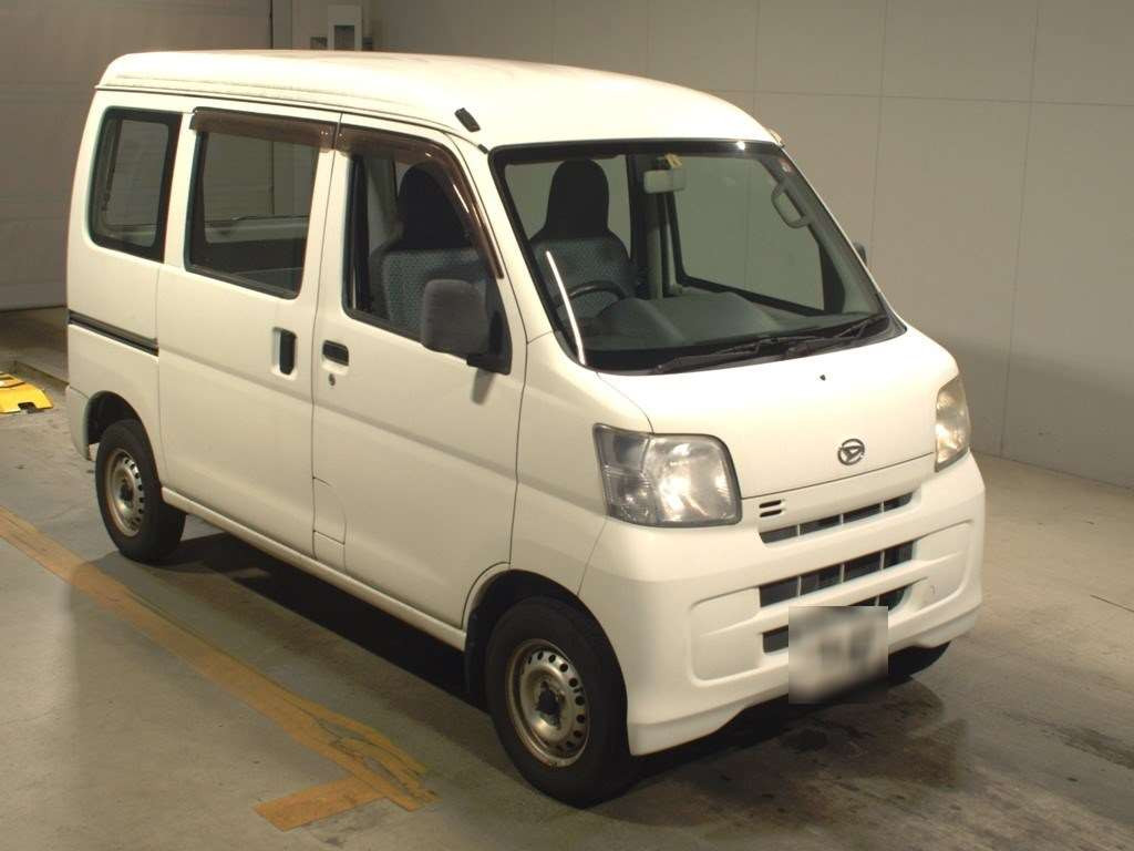 2014 Daihatsu Hijet Cargo S321V[2]