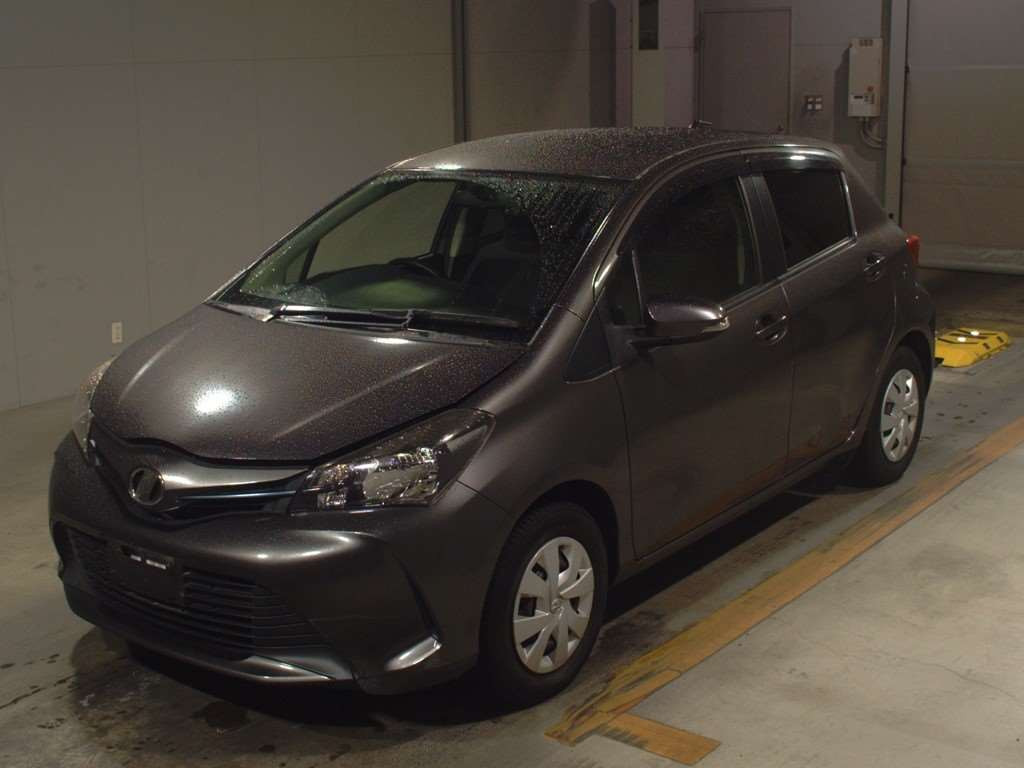 2014 Toyota Vitz NSP130[0]