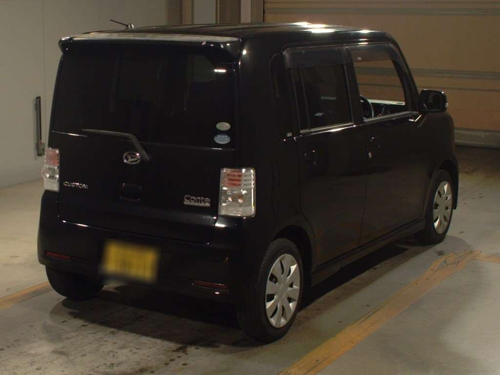 2010 Daihatsu Move Conte Custom L575S[1]