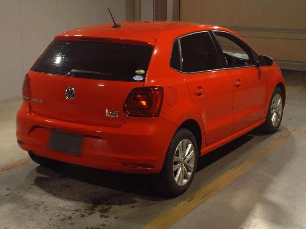 2016 Volkswagen Polo 6RCJZ[1]