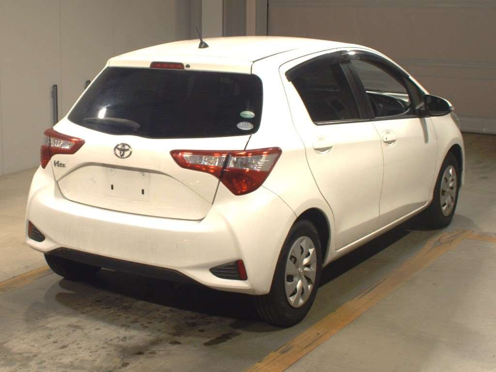 2017 Toyota Vitz NSP130[1]