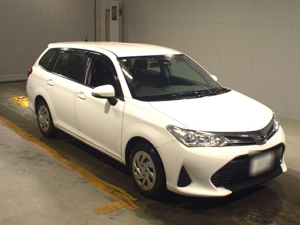 2018 Toyota Corolla Fielder NRE161G[2]