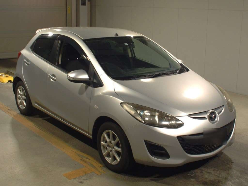 2011 Mazda Demio DEJFS[2]