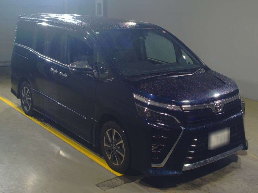 2020 Toyota Voxy ZRR80W[2]