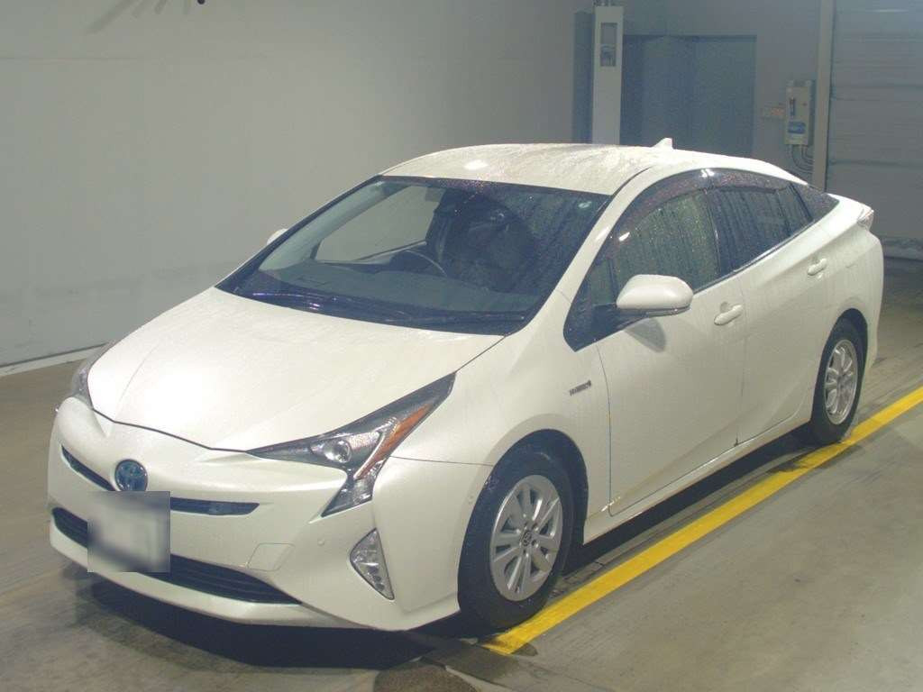 2017 Toyota Prius ZVW50[0]