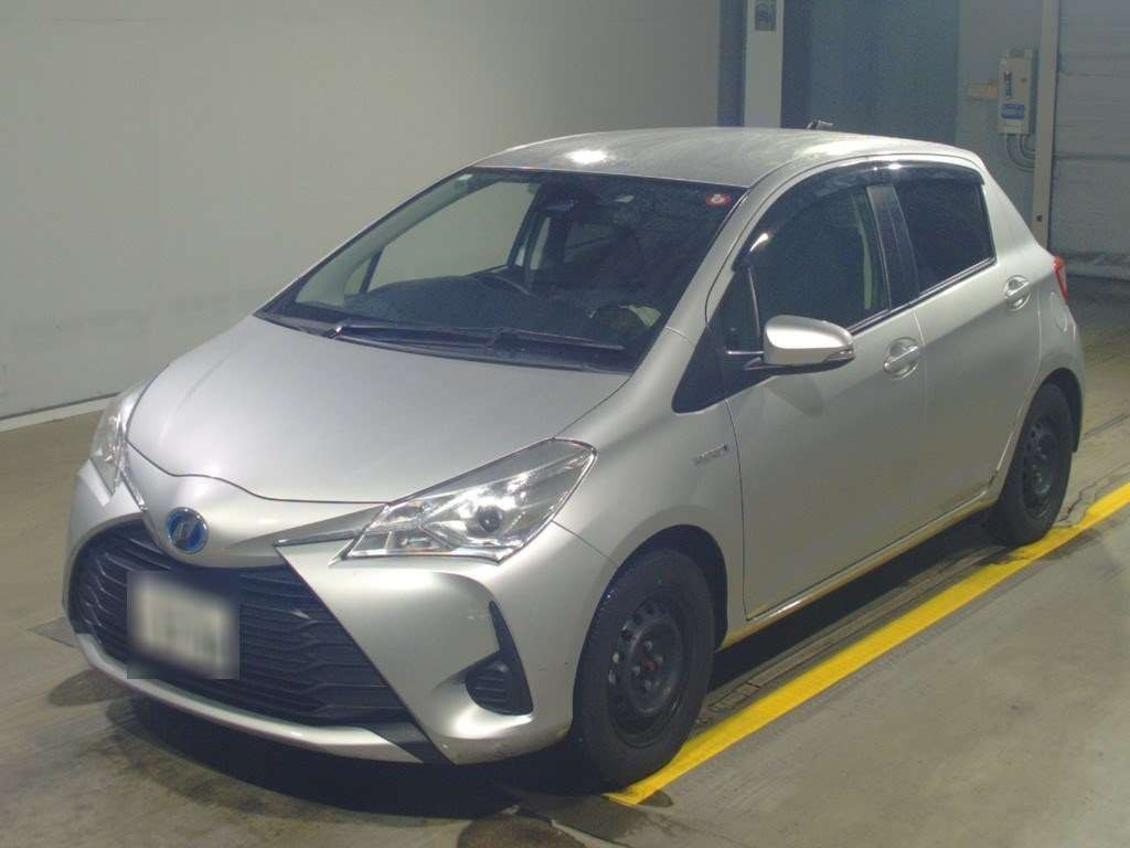 2018 Toyota Vitz NHP130[0]