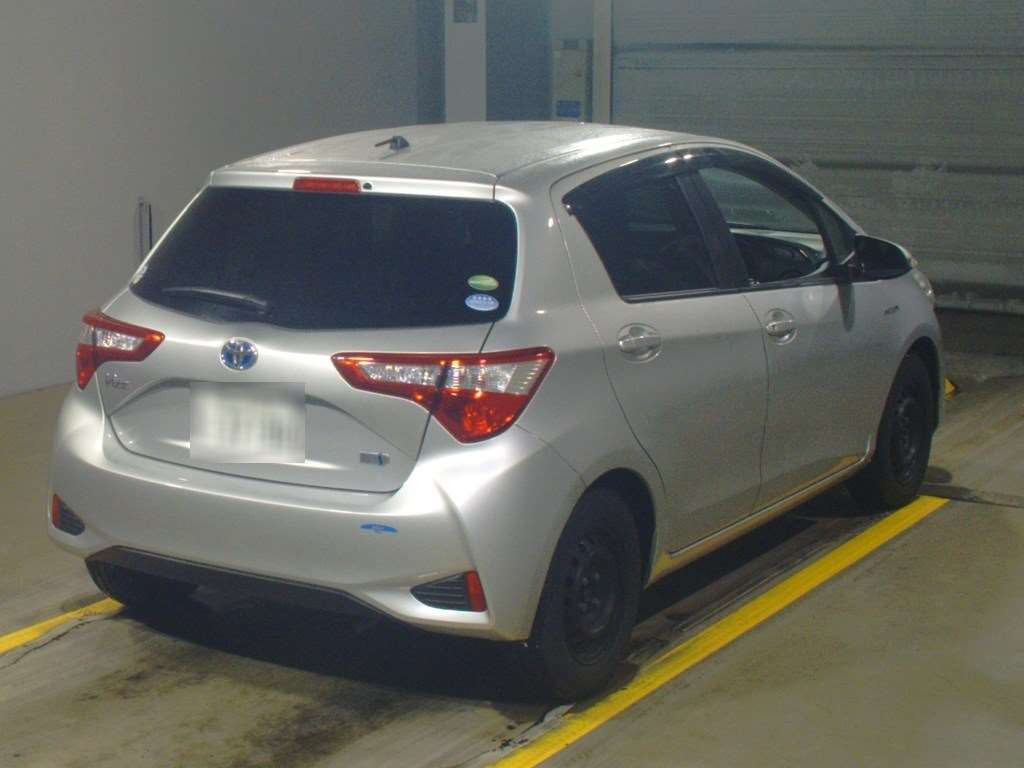 2018 Toyota Vitz NHP130[1]