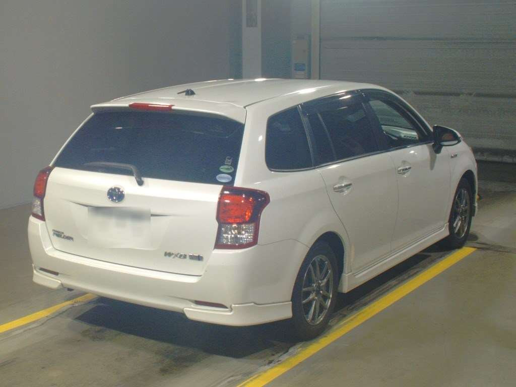 2014 Toyota Corolla Fielder NKE165G[1]