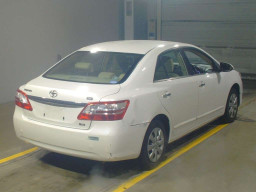 2013 Toyota Premio