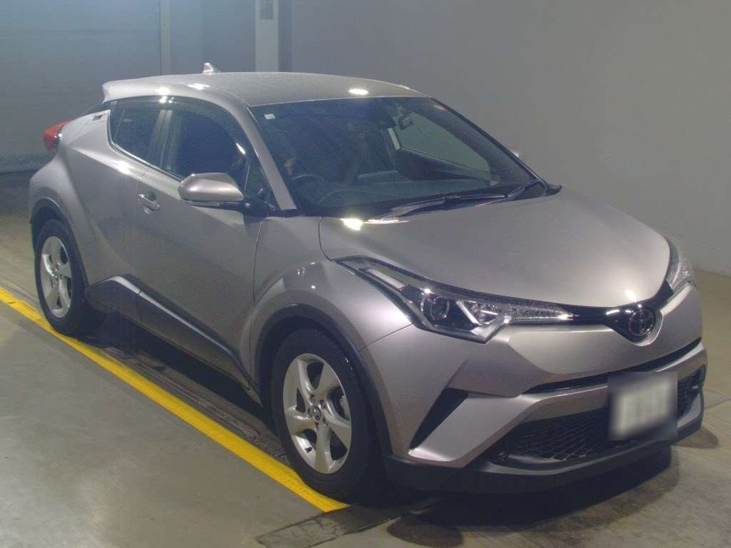 2018 Toyota C-HR NGX10[2]