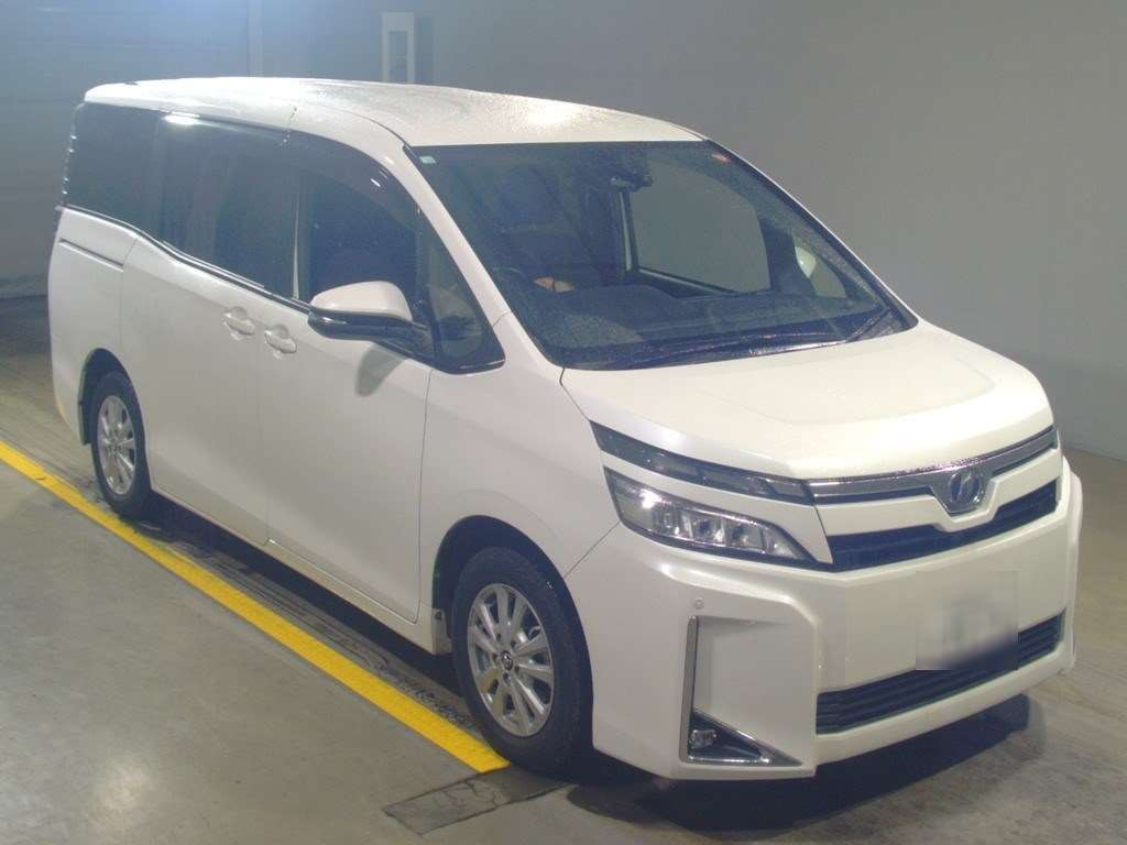 2018 Toyota Voxy ZRR80G[2]