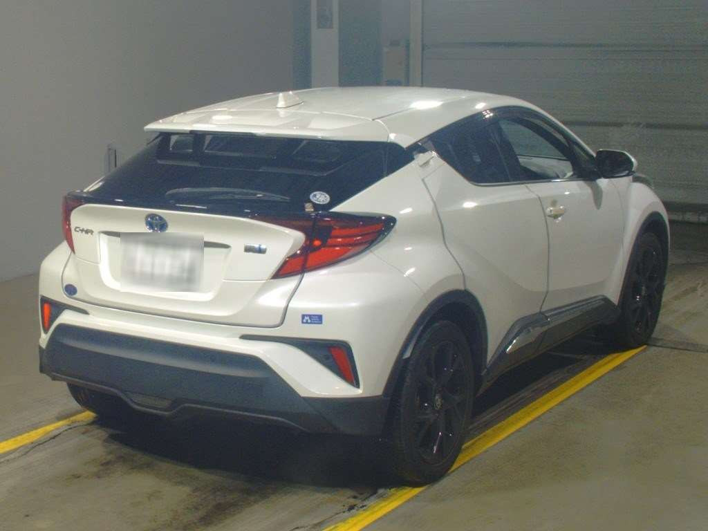 2021 Toyota C-HR ZYX11[1]