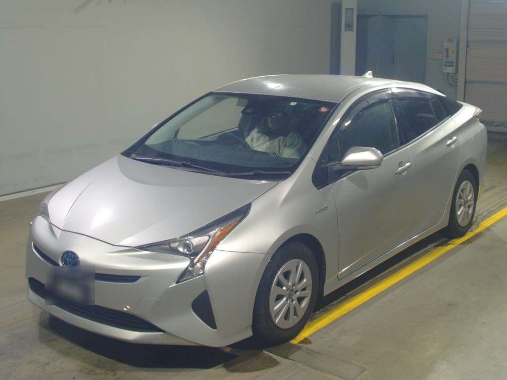 2017 Toyota Prius ZVW50[0]