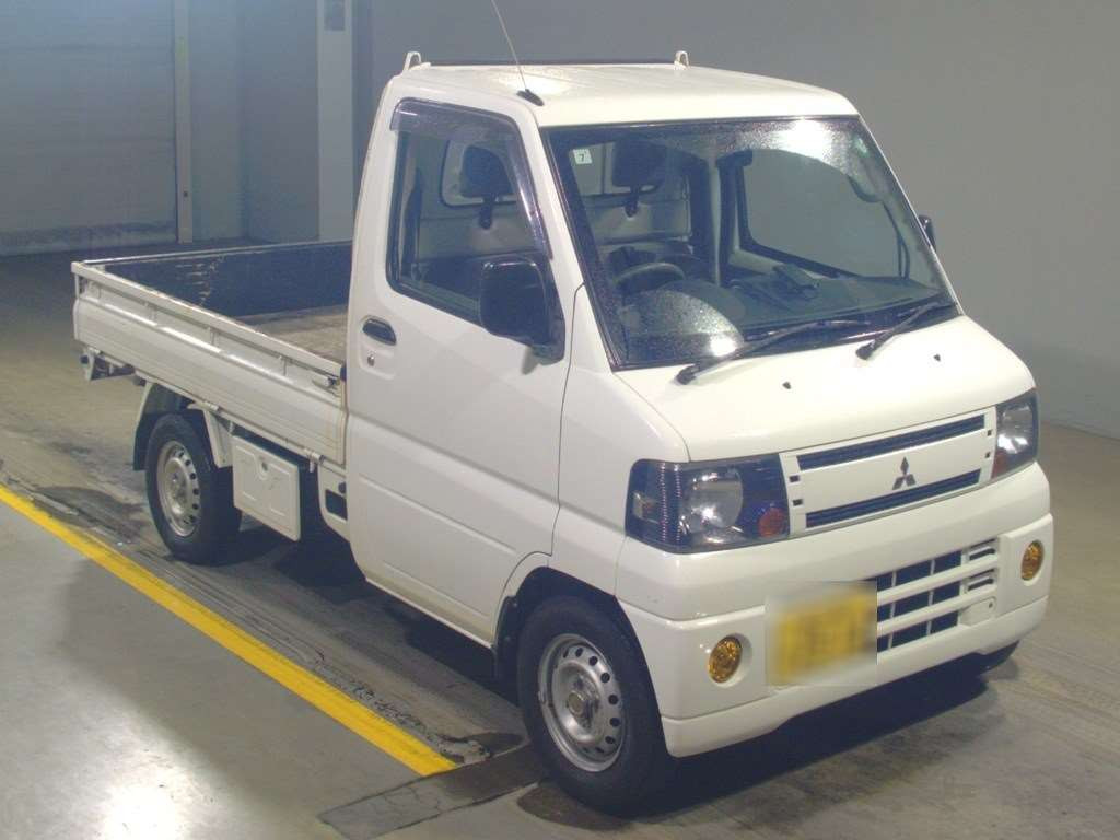 2010 Mitsubishi Minicab Truck U61T[2]