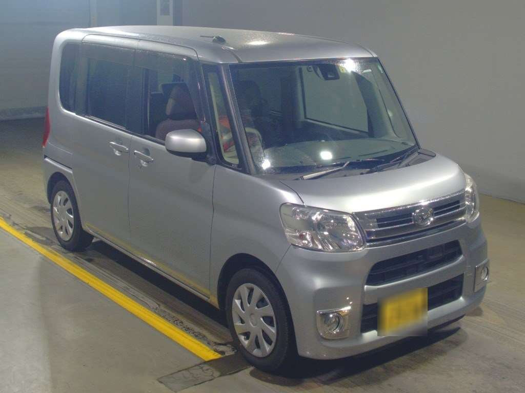 2016 Daihatsu Tanto LA600S[2]