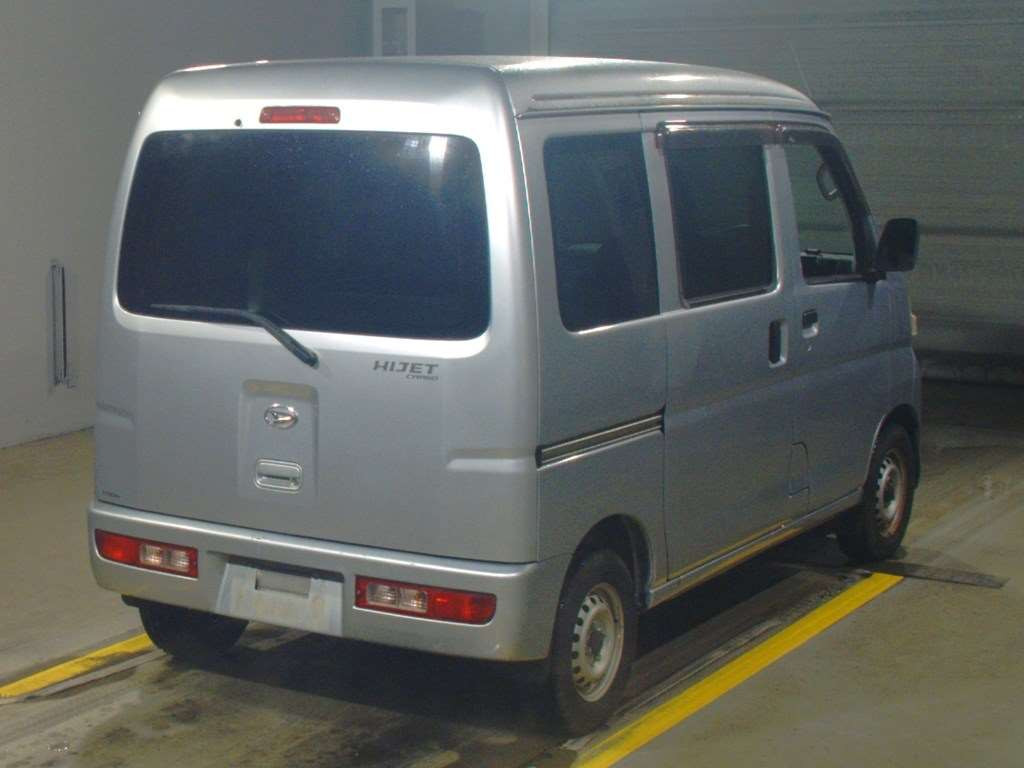 2016 Daihatsu Hijet Cargo S321V[1]