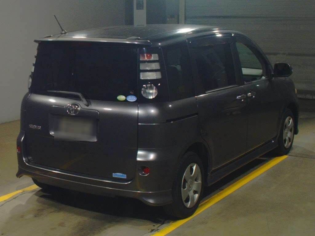 2007 Toyota Sienta NCP81G[1]