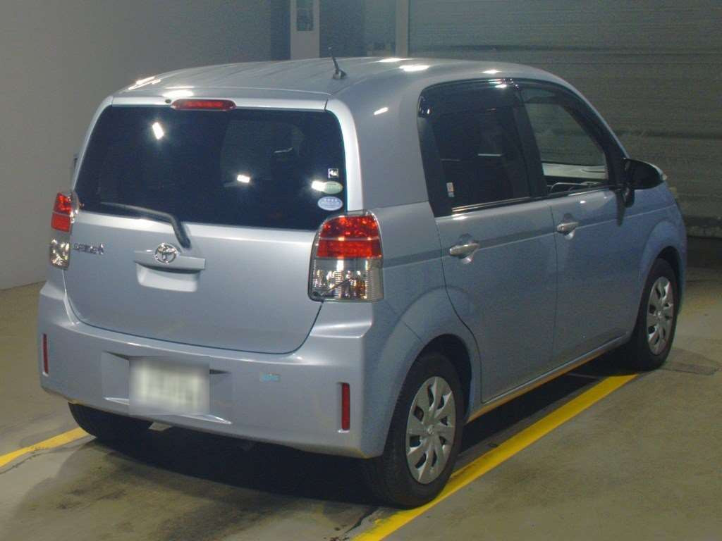 2014 Toyota Spade NCP141[1]