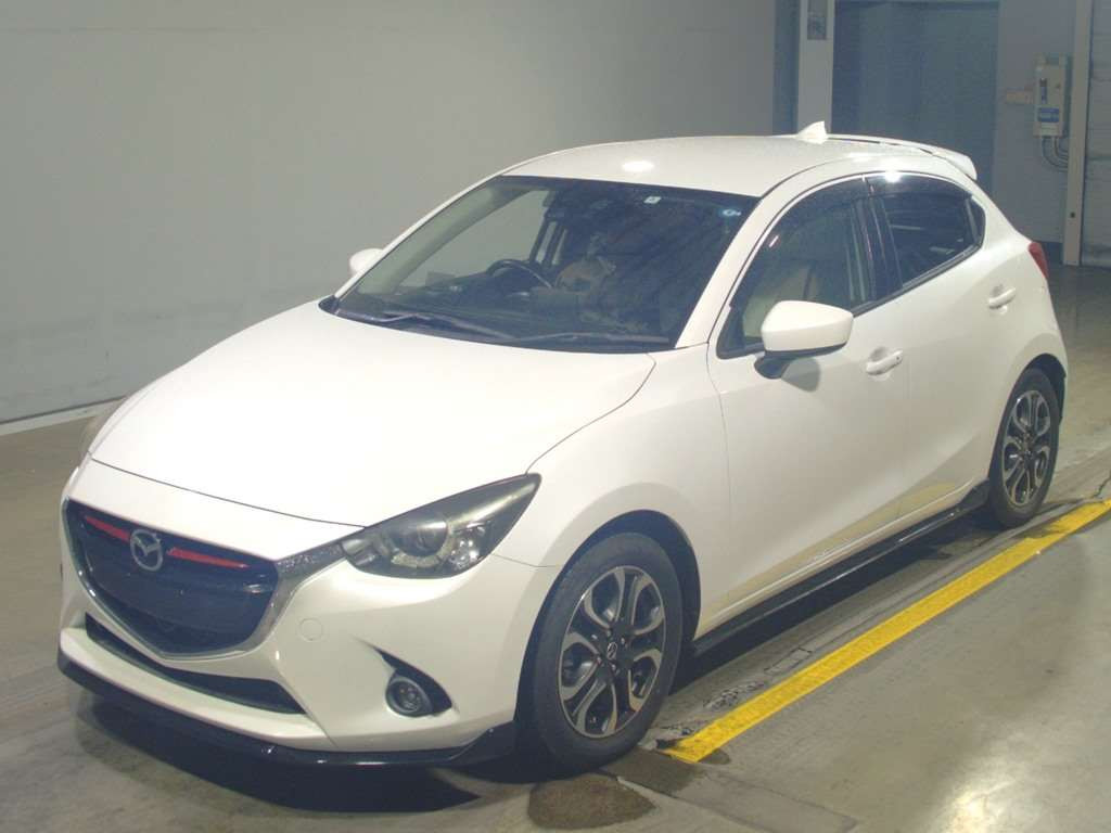 2016 Mazda Demio DJ5FS[0]