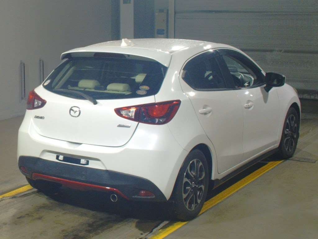 2016 Mazda Demio DJ5FS[1]