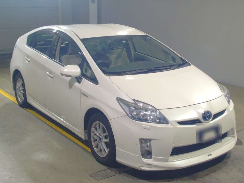 2011 Toyota Prius ZVW30[2]