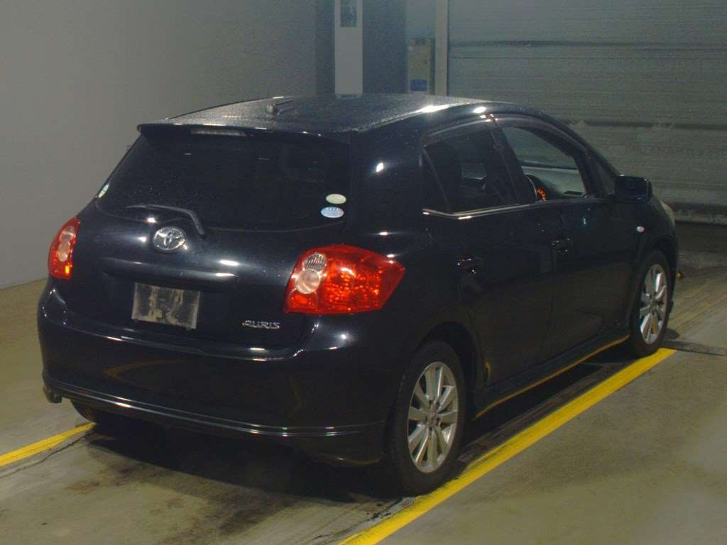 2007 Toyota Auris ZRE152H[1]