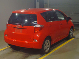 2010 Toyota Ractis