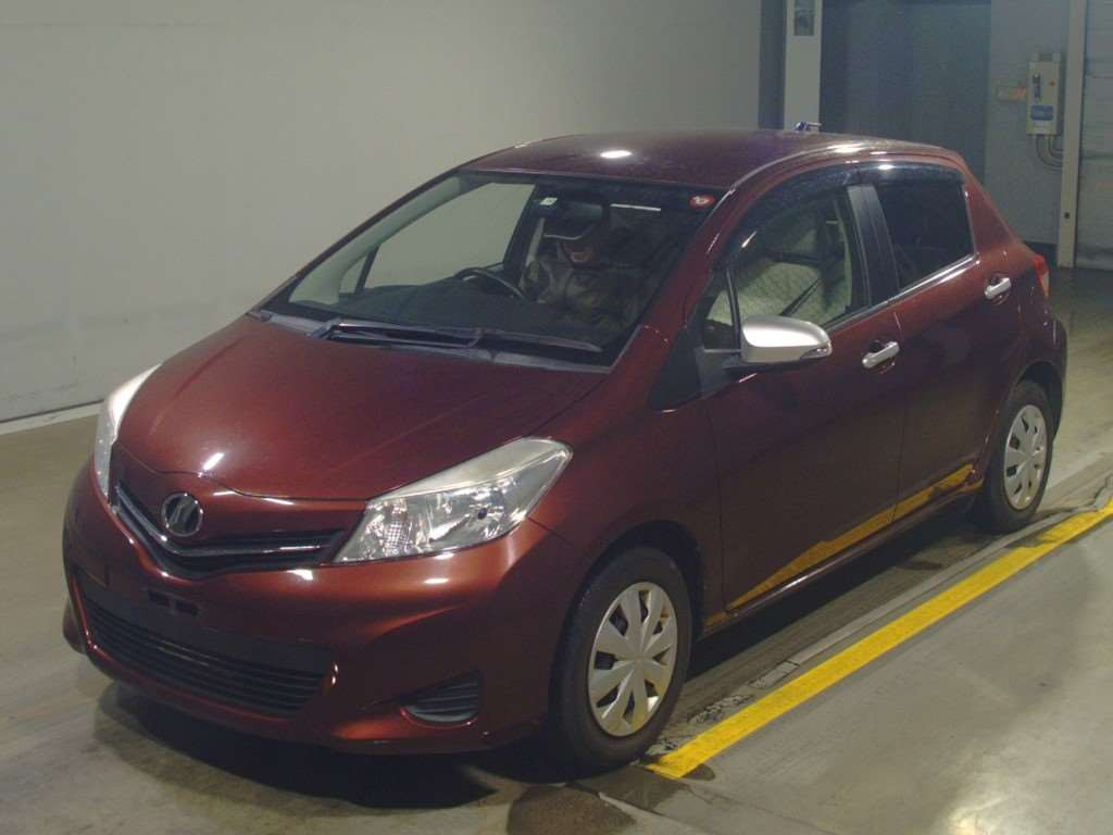 2013 Toyota Vitz KSP130[0]