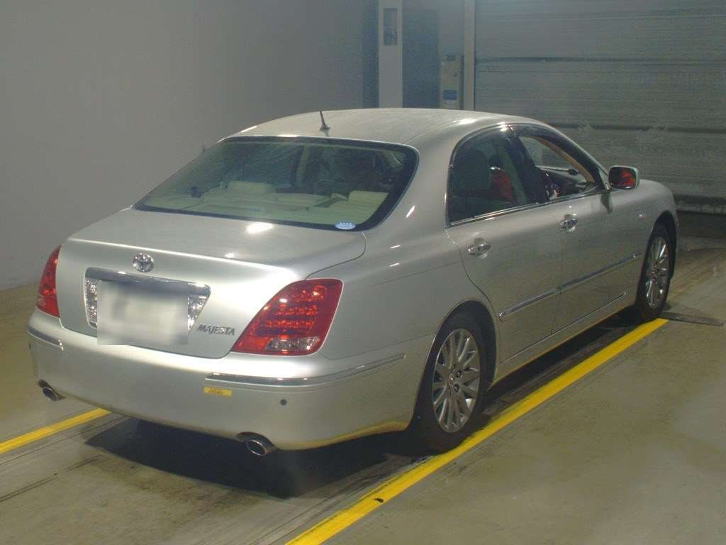 2006 Toyota Crown Majesta UZS186[1]