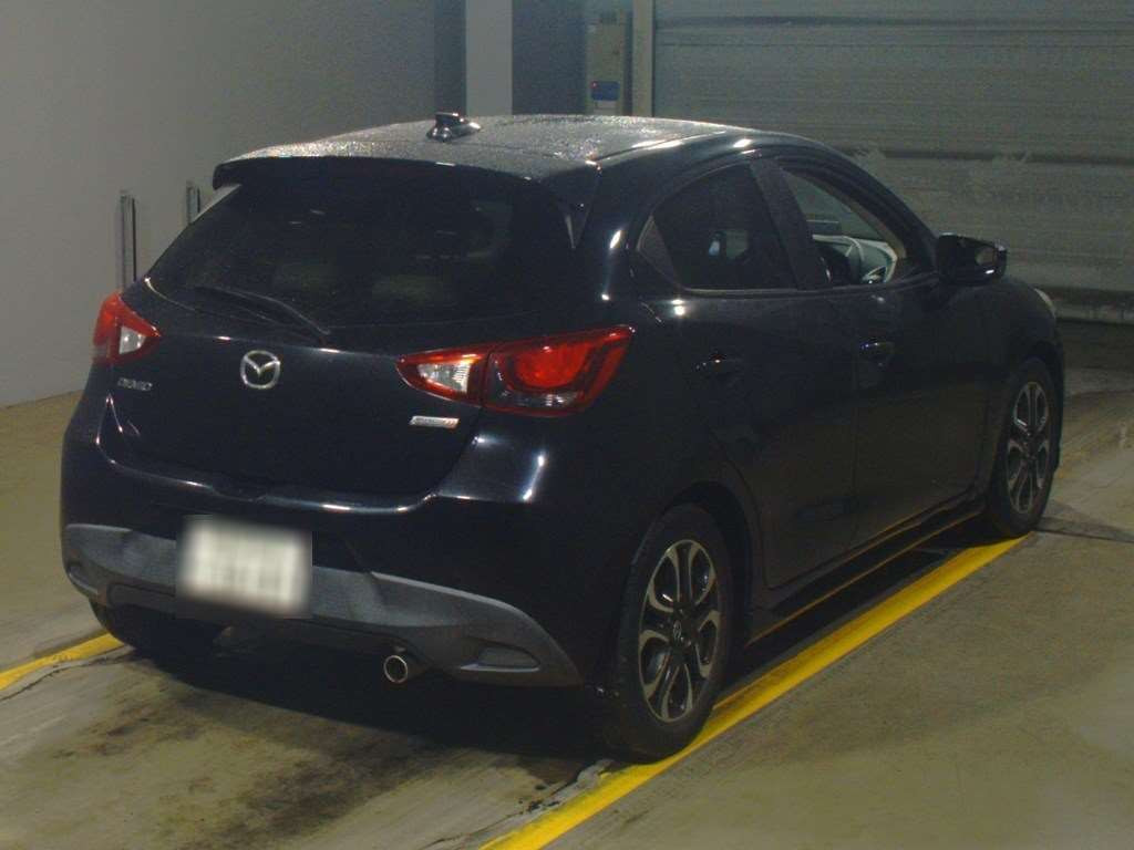 2015 Mazda Demio DJ5FS[1]