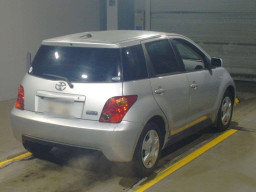 2003 Toyota IST