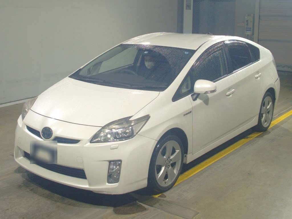 2013 Toyota Prius ZVW30[0]