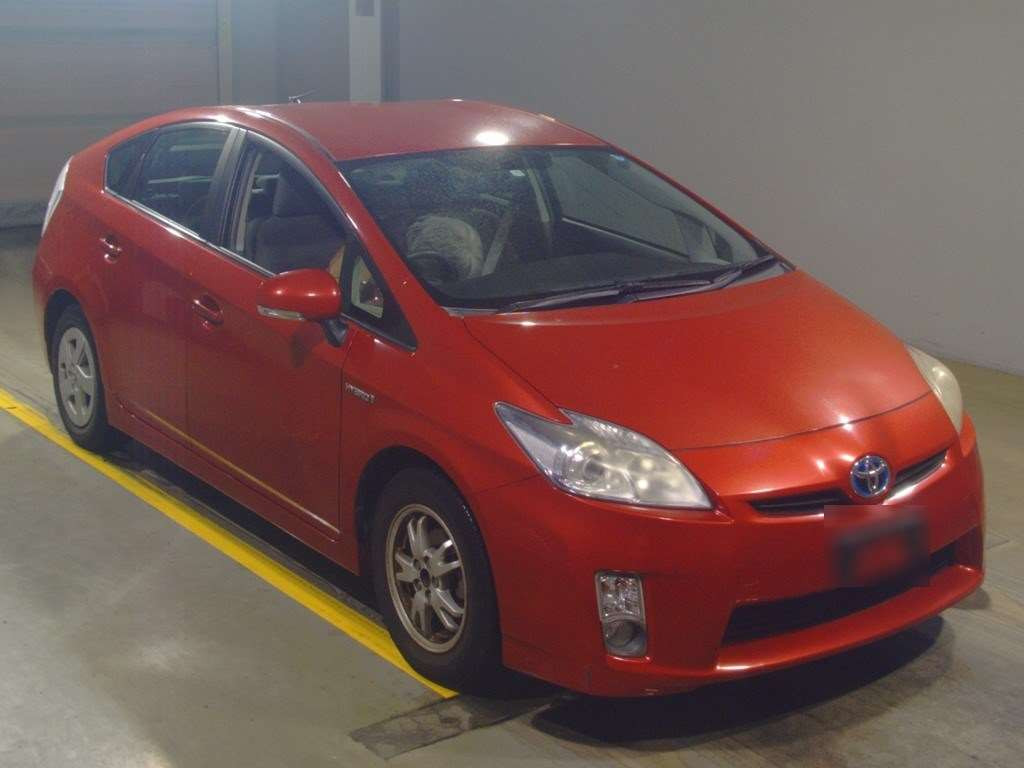 2011 Toyota Prius ZVW30[2]