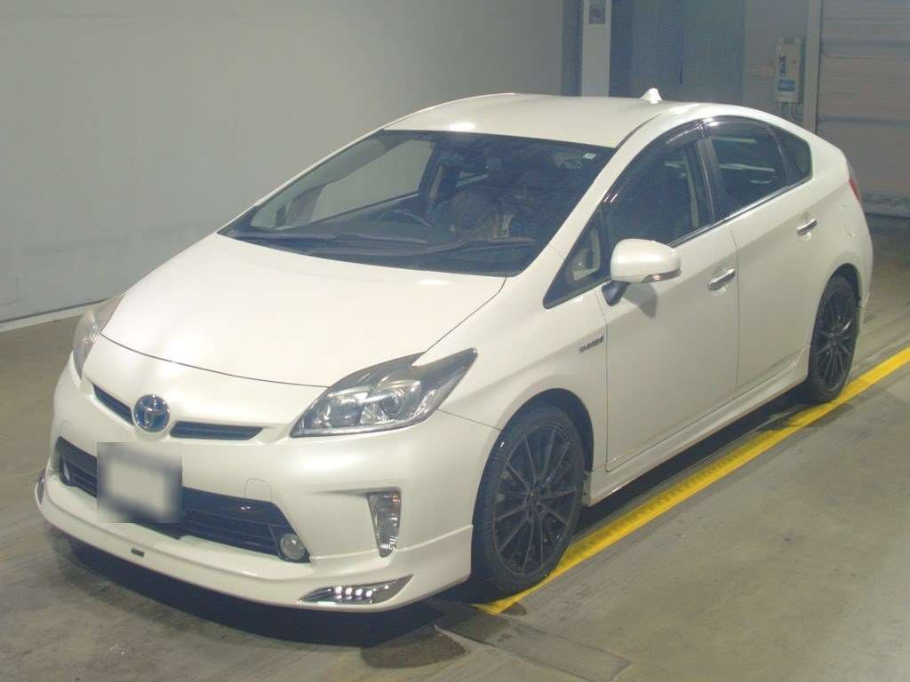 2013 Toyota Prius ZVW30[0]