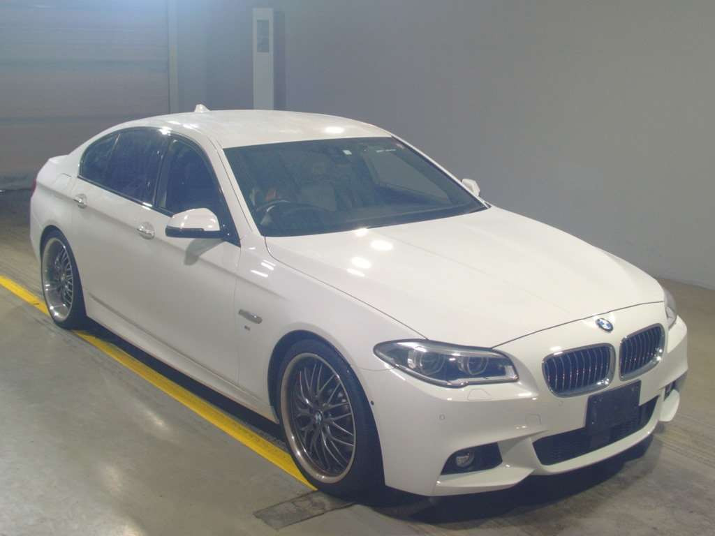 2014 BMW 5 Series FR35[2]