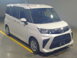 2021 Toyota Roomy