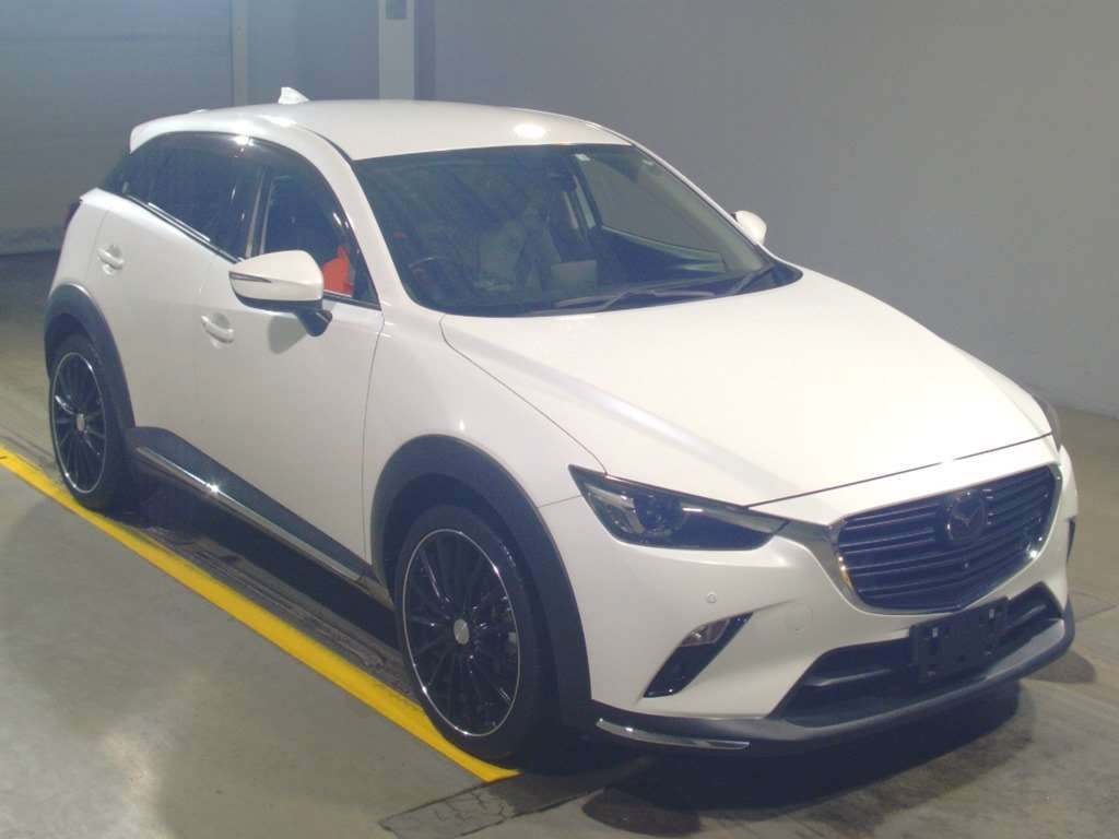 2018 Mazda CX-3 DK8FW[2]