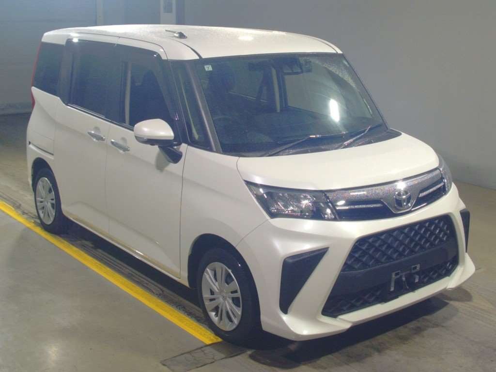 2021 Toyota Roomy M900A[2]