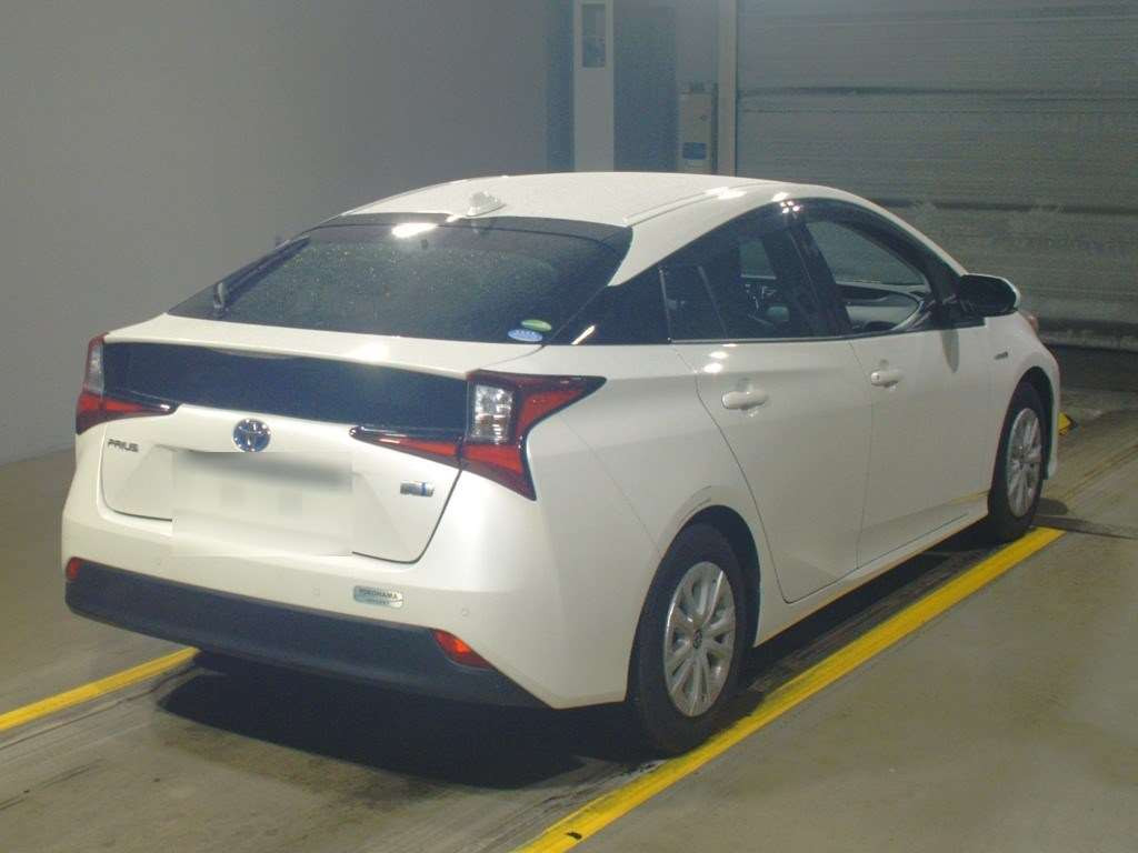 2020 Toyota Prius ZVW51[1]