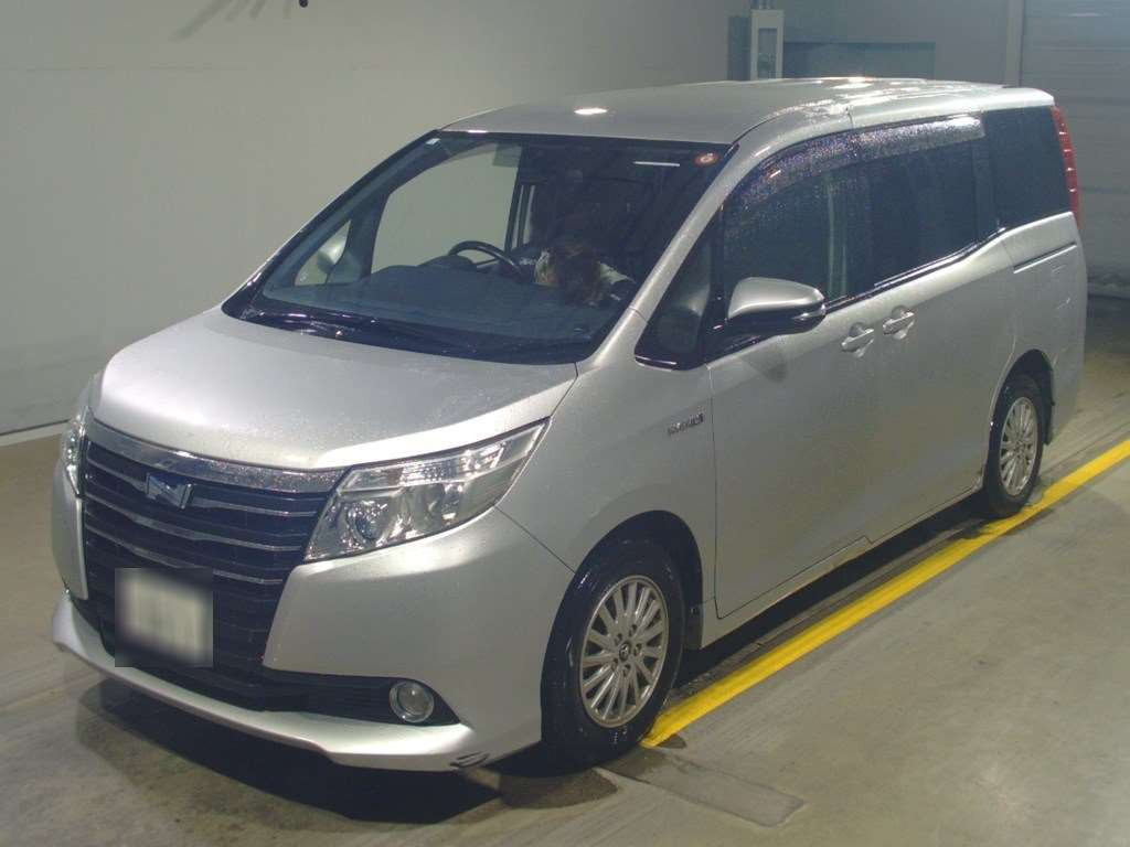 2015 Toyota Noah ZWR80G[0]