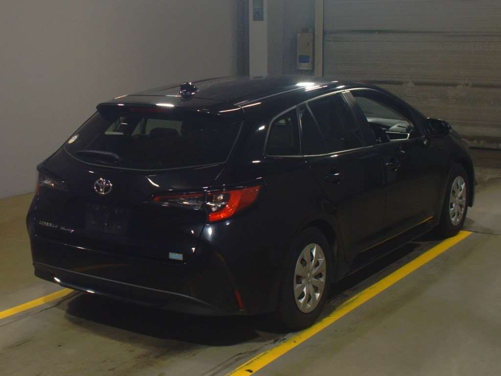 2020 Toyota Corolla Touring Wagon ZRE212W[1]