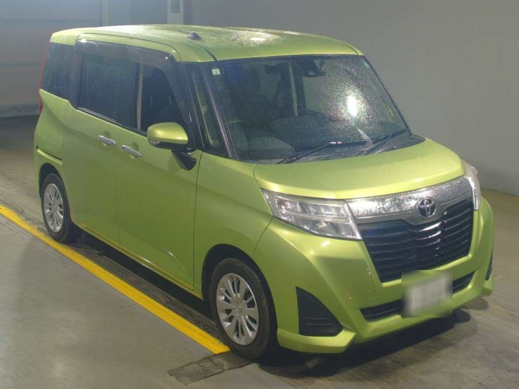 2017 Toyota Roomy M900A[2]