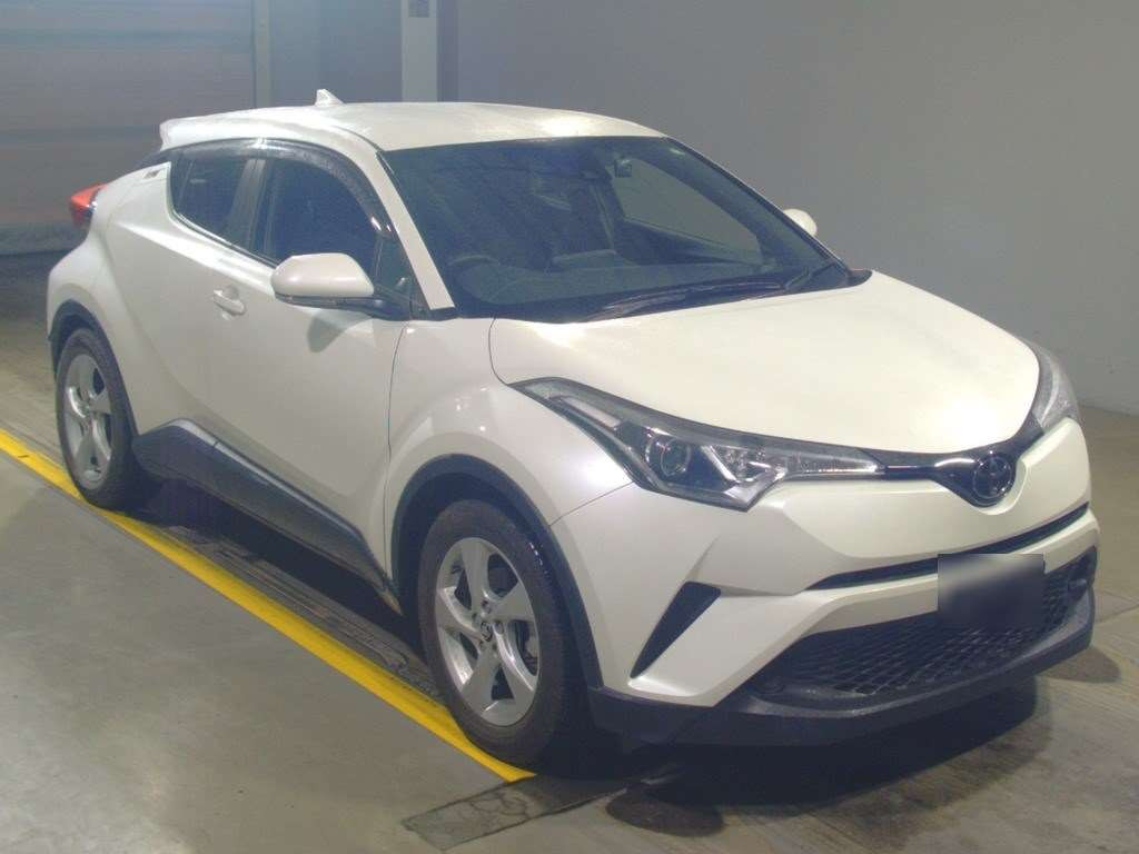 2019 Toyota C-HR NGX50[2]